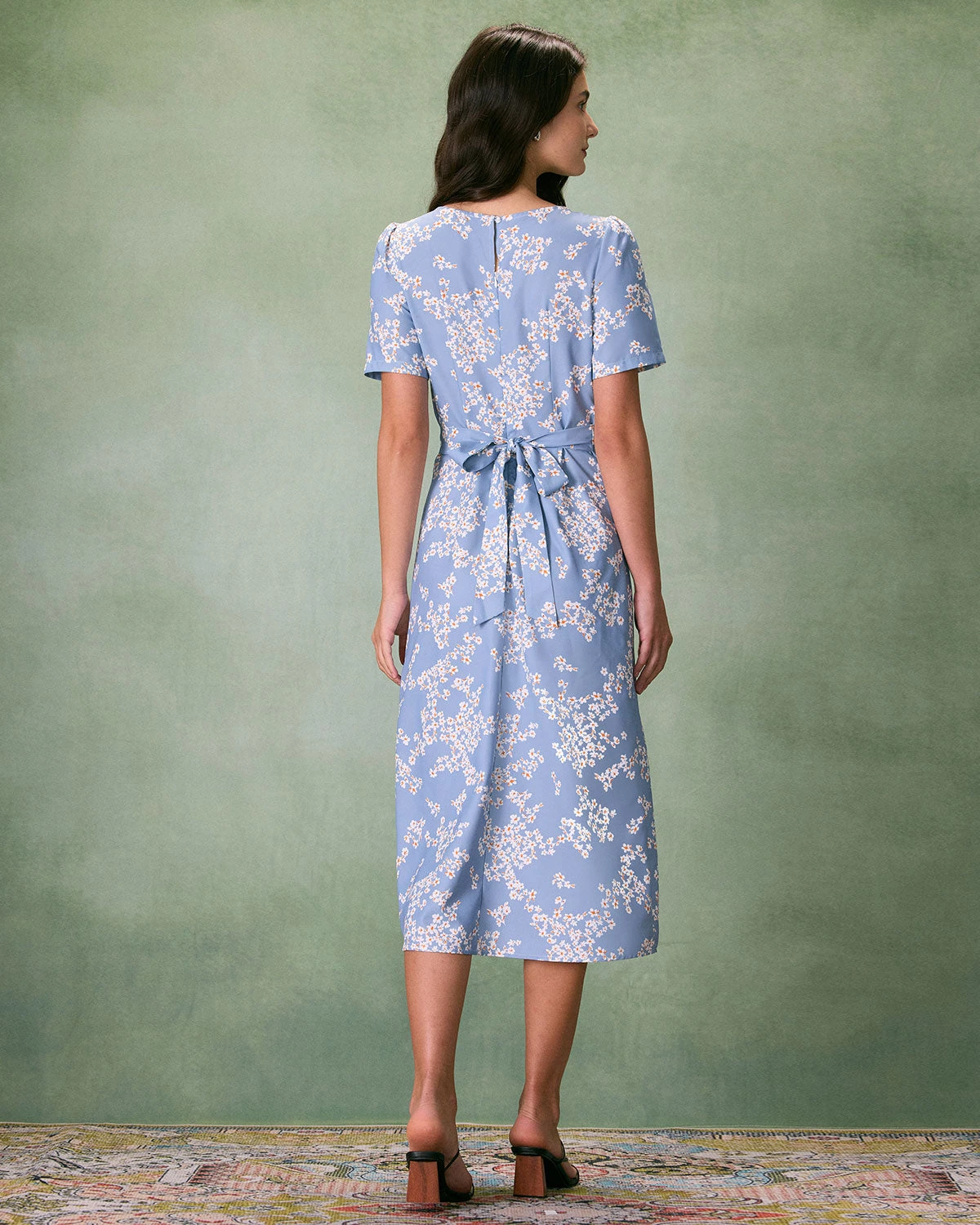 The Blue Round Neck Floral Midi Dress - Image 6