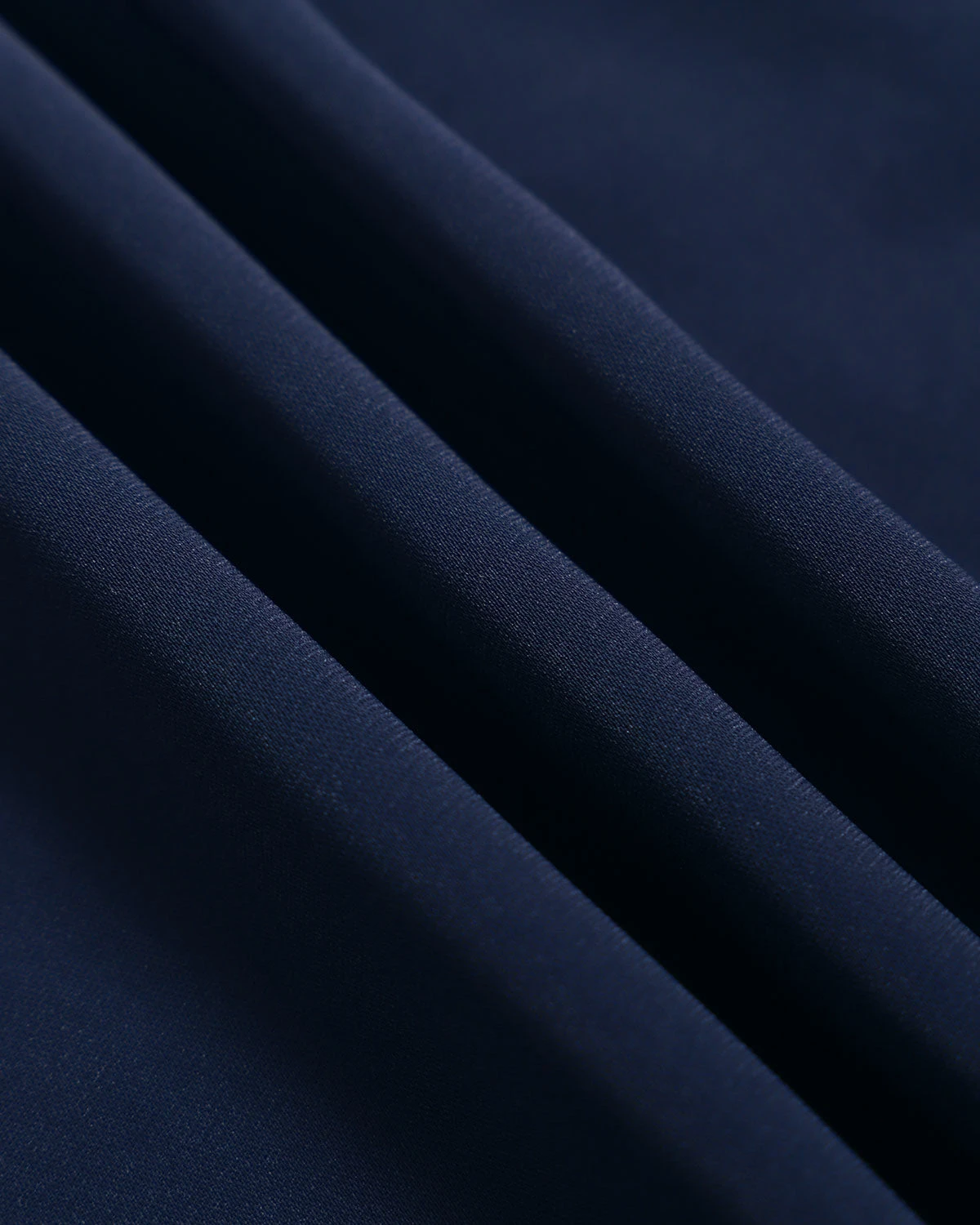 The Navy Collared Ruched Sleeveless Midi Dress - Image 8