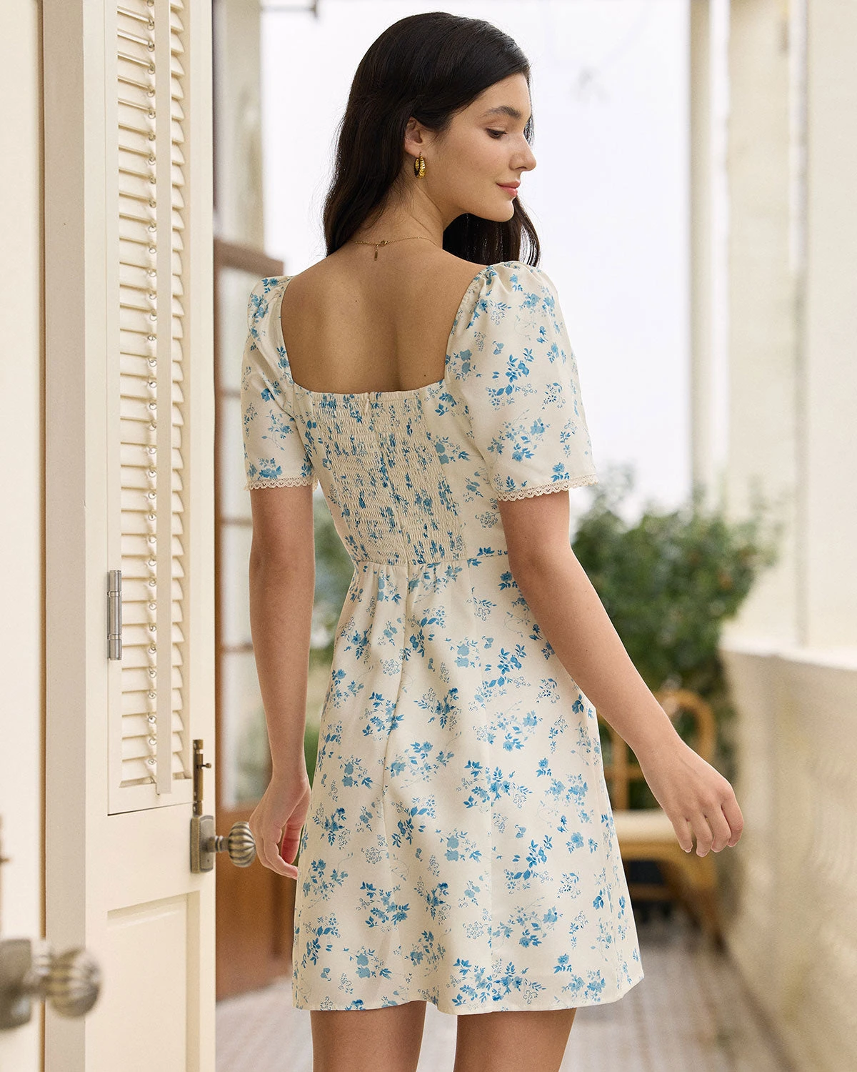 The White Sweetheart Neck Floral Scalloped Mini Dress - Image 4