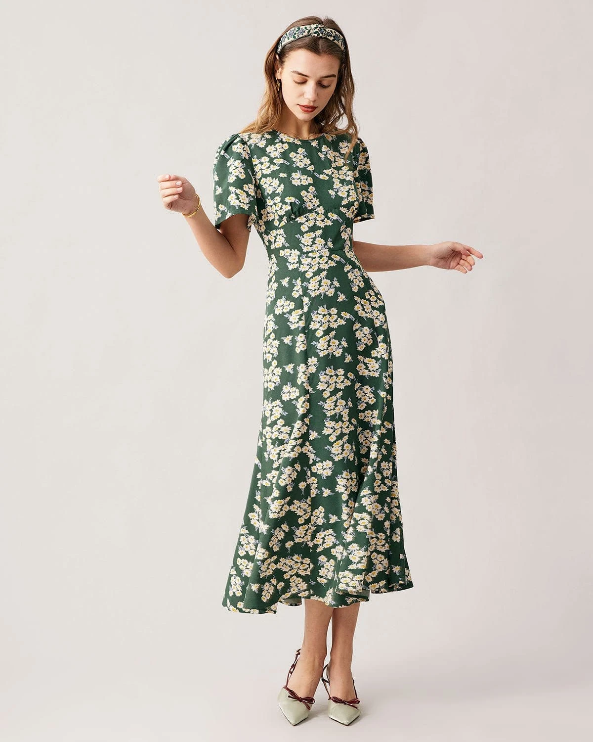 The Green Round Neck Short Sleeve Floral Midi Dress - Image 4