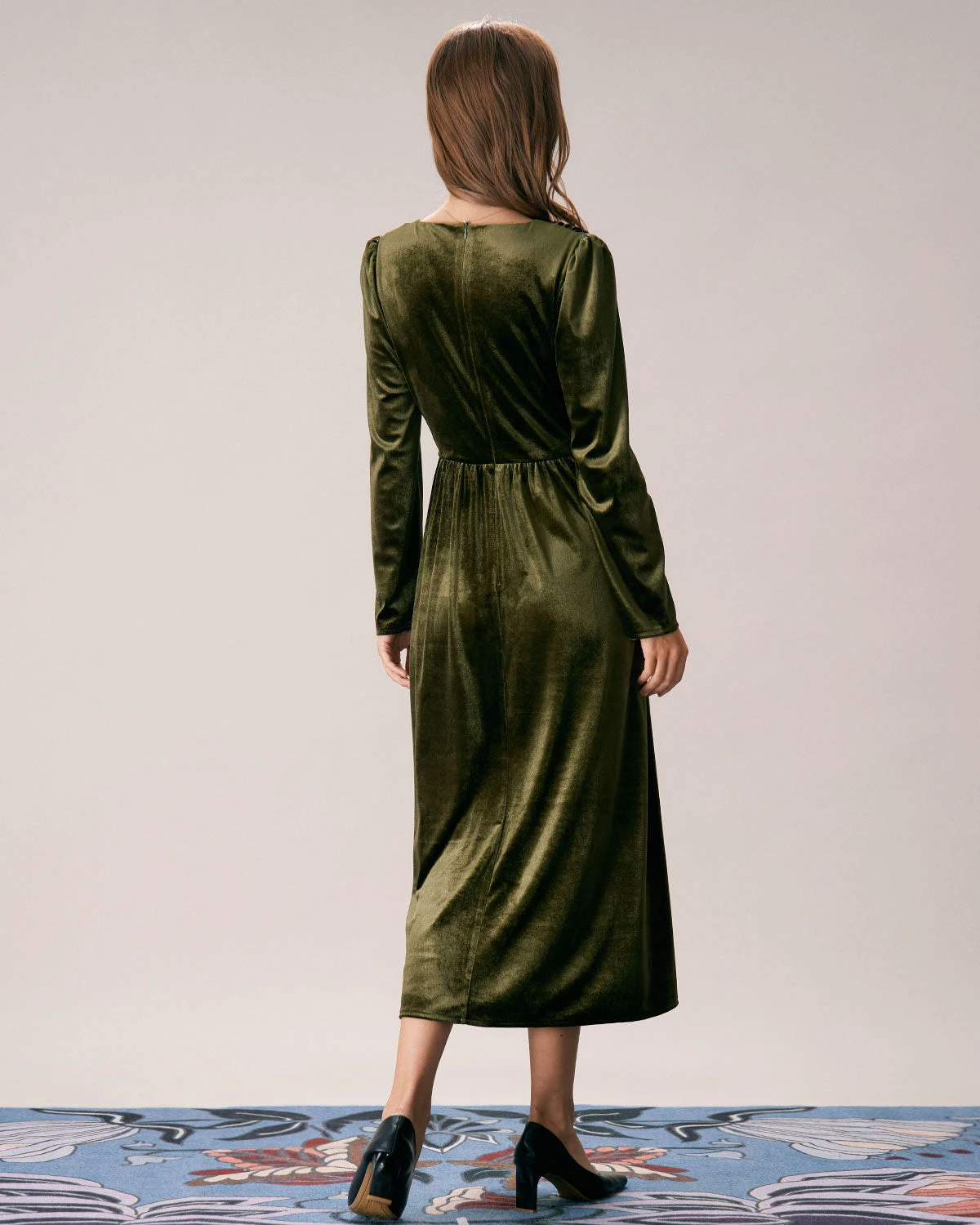 The Green V Neck Velvet Ruched Midi Dress - Image 5