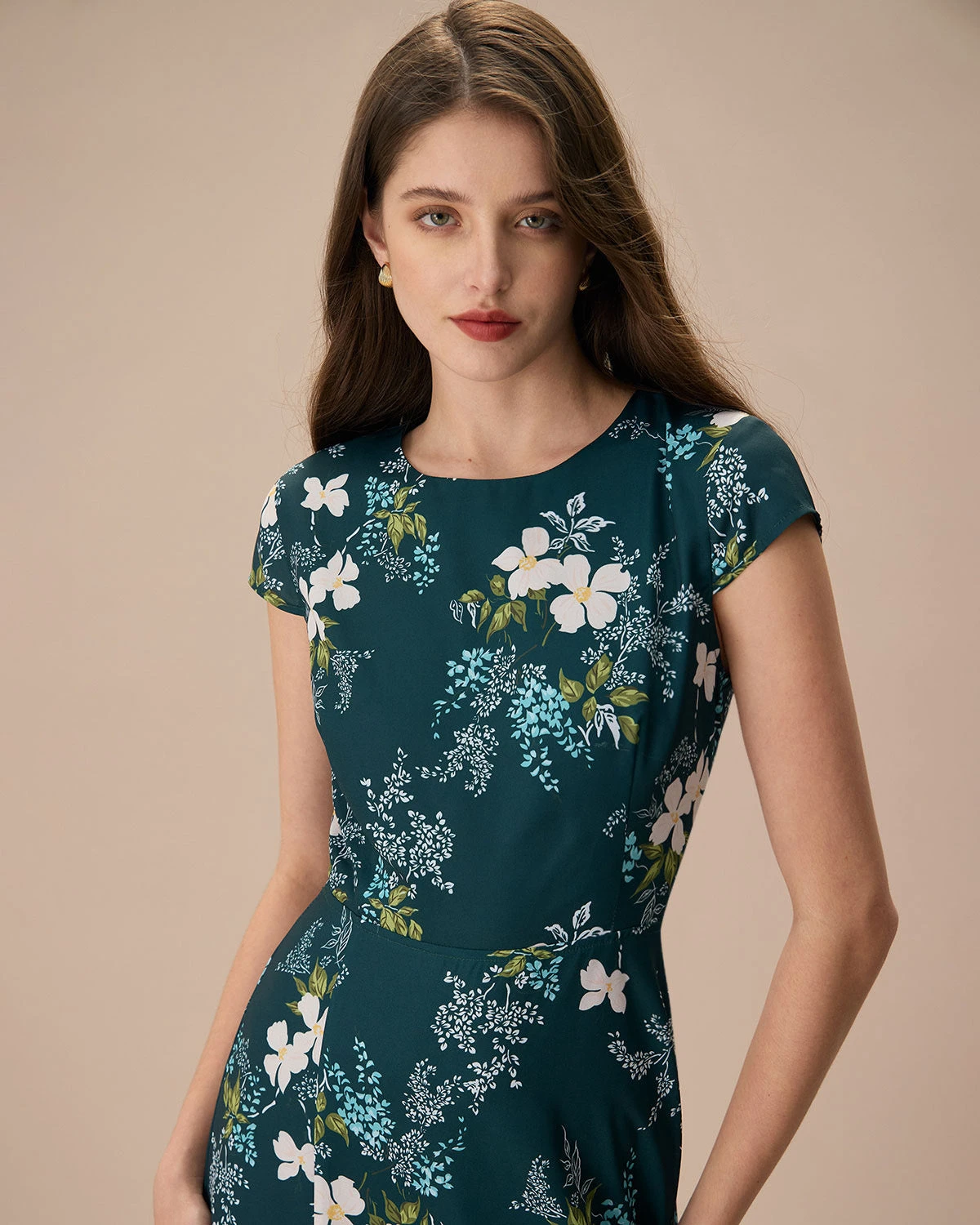 The Green Round Neck Cutout Floral Midi Dress - Image 2