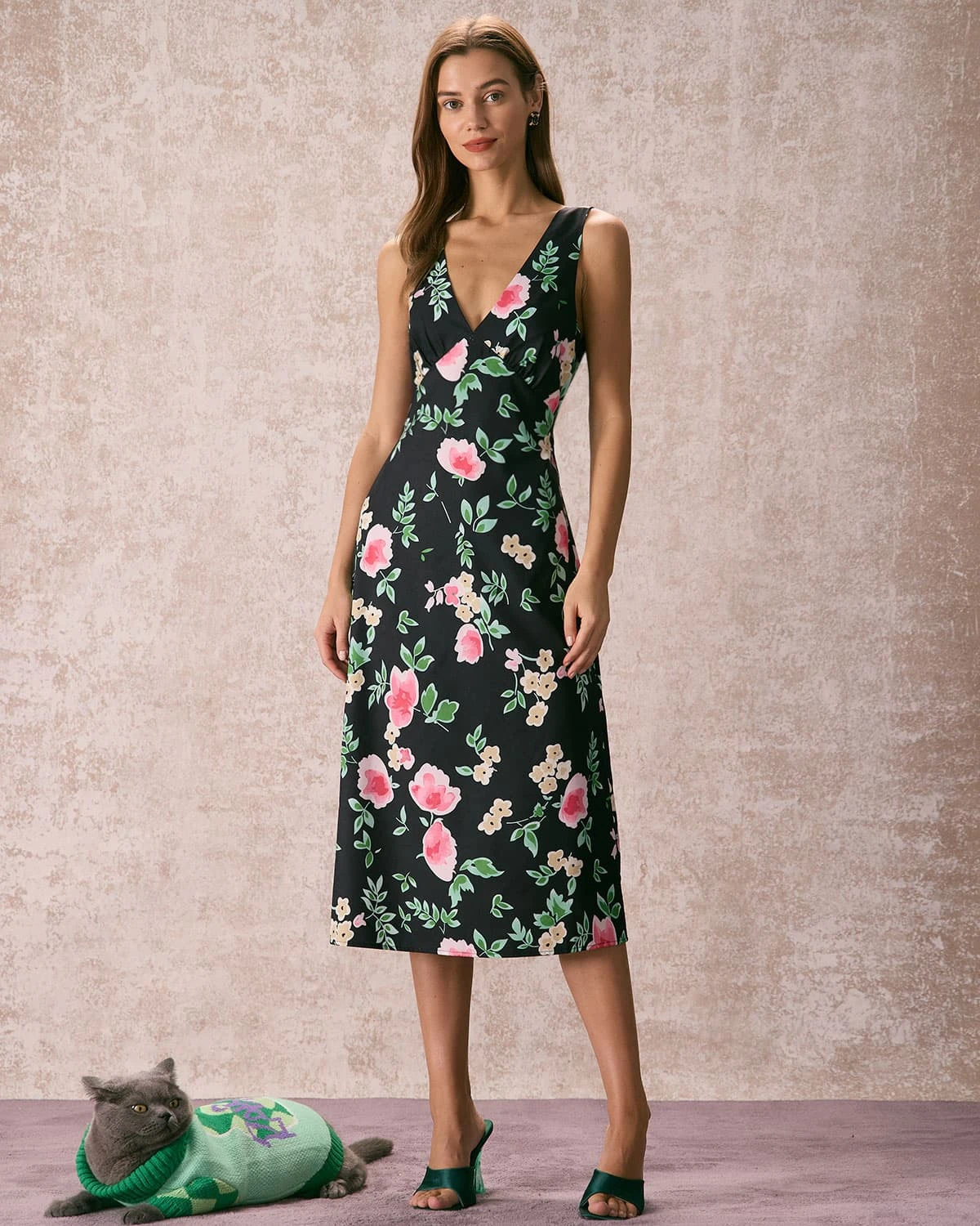 The Black V Neck Tie Back Floral Midi Dress - Image 4